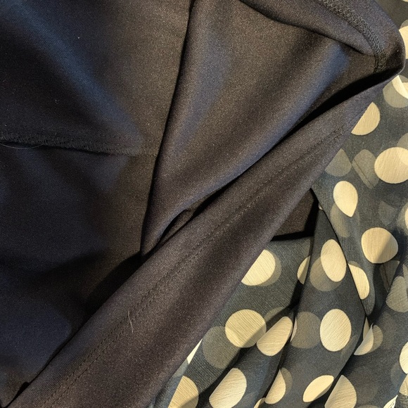 💜💲 SALE 💲💜 Beautiful polka dot dress. Size 8 - Picture 7 of 10